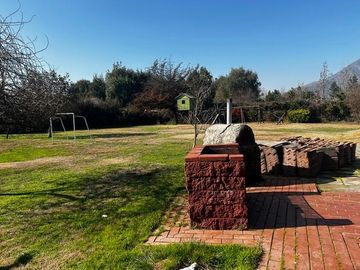 Casa Con Gran Terreno, 4 Dor, 3 Bañ, Sala De Estar, Piscina