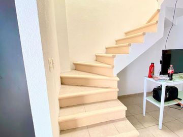 CASA EN VENTA EN XOCHITEPEC DENTRO DE FRACCIONAMIENTO CON AMENIDADES
