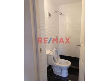 Venta De Casa con piscina En Villa Maria Del Triunfo