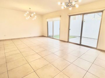 Casa en venta en Rivello Residencial al poniente de Hermosillo modelo Atella Plus