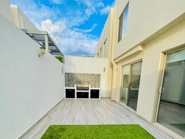 Casa en venta en Rivello Residencial al poniente de Hermosillo modelo Atella Plus