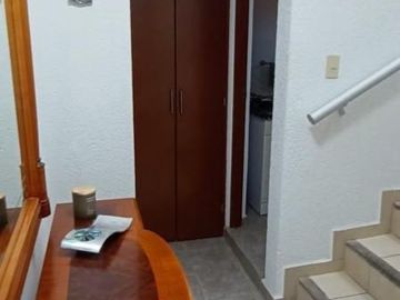 HERMOSA CASA EN PRIVADA EN PASEOS DEL BOSQUE