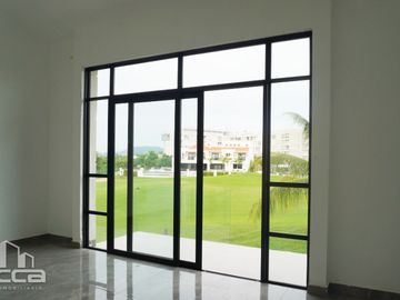 Casa en venta en Marina Campo de golf L0