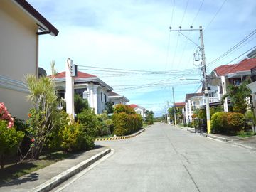 TITLED and FULLY FURNISHED HOUSE AND LOT FOR SALE‼️ (With all the stuff in it , including ebike)