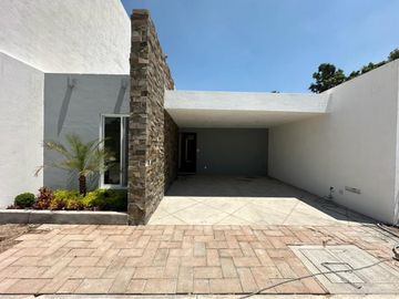 Casa en Venta Sola con Alberca 1 Nivel Yautepec Morelos