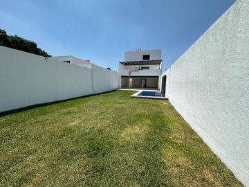Casa Sola en Venta con Alberca Jardín en Yautepec a 30 minutos de Cuernavaca Morelos