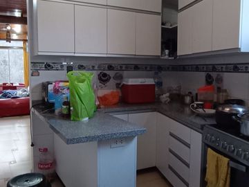 💥💫 VENDO CASA DE  4 PISOS CON FRENTE A LA  AV. CANTO GRANDE Y COLEGIO  NUESTRA SEÑORA DE LA MERCED - SJL 💫💥