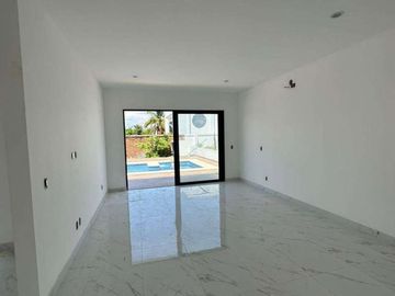 Casa en venta en Privada puerto de cadiz 1 Con alberca Privada