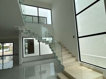 Casa en venta en Privada puerto de cadiz 1 Con alberca Privada
