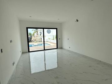 Casa en venta en Privada puerto de cadiz 1 Con alberca Privada