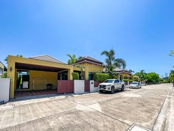 Pool Villa in Bang Saray Beach side