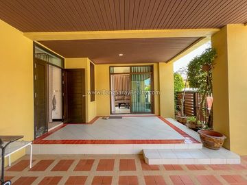 Pool Villa in Bang Saray Beach side