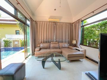 Pool Villa in Bang Saray Beach side
