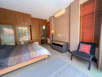 Pool Villa in Bang Saray Beach side