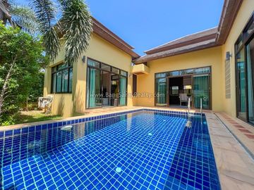 Pool Villa in Bang Saray Beach side