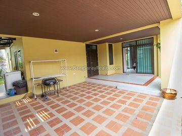 Pool Villa in Bang Saray Beach side