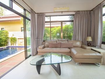 Pool Villa in Bang Saray Beach side
