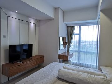 DISEWAKAN APARTEMEN MINIMALIS MEWAH 2BR LA RIZ PAKUWON INDAH