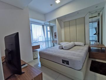 DISEWAKAN APARTEMEN MINIMALIS MEWAH 2BR LA RIZ PAKUWON INDAH