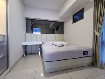 DISEWAKAN APARTEMEN MINIMALIS MEWAH 2BR LA RIZ PAKUWON INDAH