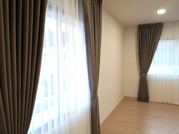 84997 - ขายพร้อมผู้เช่า บ้านแฝด สไตล์บ้านเดี่ยว หมู่บ้าน Life in the garden บ้านฉาง ติดถนนสุขุมวิท