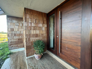 Excepcional Casa de 300m2 en Parcela de 5000m2, Puerto Varas