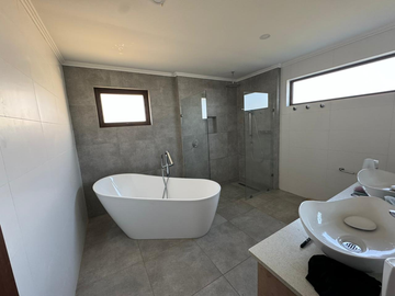 Excepcional Casa de 300m2 en Parcela de 5000m2, Puerto Varas