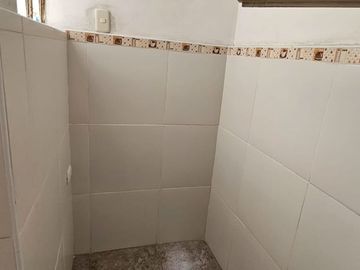 VENDO CASA EN BARRANCO CON MIRAFLORES PARQUE GONZALES PRADA PRECIO FINAL $280,000 FIJO