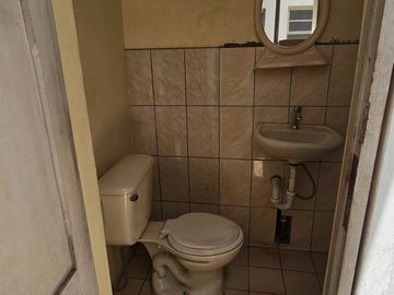 VENDO CASA EN BARRANCO CON MIRAFLORES PARQUE GONZALES PRADA PRECIO FINAL $280,000 FIJO