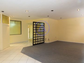 SE VENDE OFICINA O CONSULTORIO EN SAN BORJA | 113M2 | PUERTA CALLE