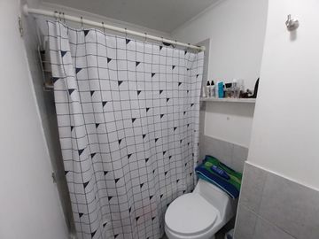 DPTO EN VENTA 3D+ 2B + 1 ESTAC. (SUB ARRENDADO) AV PAJARITOS P12, ISABEL RIQUELME SUR.