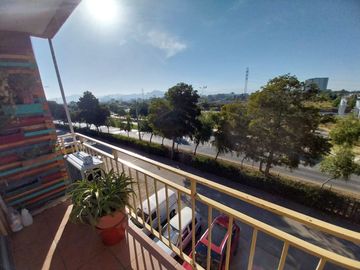 DPTO EN VENTA 3D+ 2B + 1 ESTAC. (SUB ARRENDADO) AV PAJARITOS P12, ISABEL RIQUELME SUR.