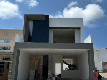 Casa en venta en coto 15 real del valle