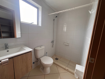 Venta de Casa de 140m2 en Parque San Valentín, Talca