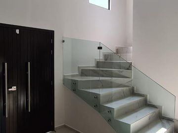 BELLISIMA CASA EN EXCLUSIVA ZONA AL SUR DE PACHUCA!!!!