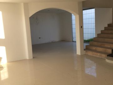 Venta casa para oficinas o habitacional, Santa Cruz Buenavista. Zavaleta