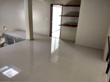 Venta casa para oficinas o habitacional, Santa Cruz Buenavista. Zavaleta