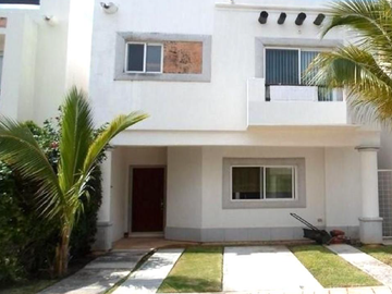 REMATO CASA EN CANCUN QUINTANA ROO QUINTA MADEIRA