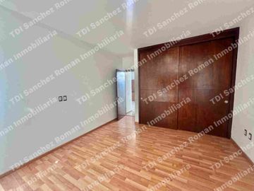 En Venta Casa 3Recamaras con baño cada una en Condominio “La Rioja Residencial”  av Lopez Mateos 7000 en el Sur