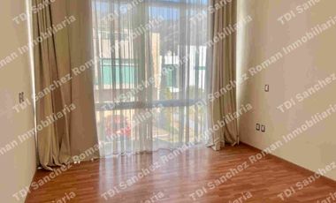 En Venta Casa 3Recamaras con baño cada una en Condominio “La Rioja Residencial”  av Lopez Mateos 7000 en el Sur