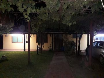 PARCELA CON CASA A ORILLA DE LAGO RAPEL