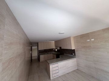 CASA EN VENTA EN ZONA EXCLUSIVA Y RESIDENCIAL – SOL DE LA MOLINA