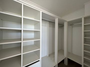 I. Holzapfel #704. Casa con Vista al Mar 4D5B en Pinares de Montemar