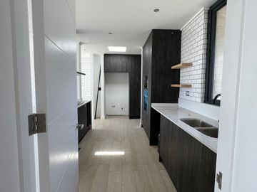 I. Holzapfel #704. Casa con Vista al Mar 4D5B en Pinares de Montemar