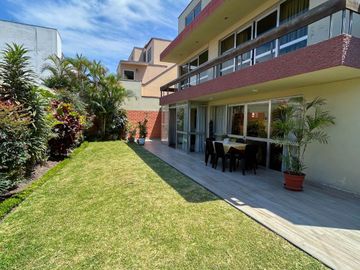 VENTA DE CASA EN ESQUINA DE 429.54M2 EN SAN BORJA