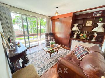 VENTA DE CASA EN ESQUINA DE 429.54M2 EN SAN BORJA
