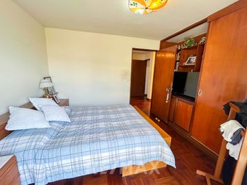 VENTA DE CASA EN ESQUINA DE 429.54M2 EN SAN BORJA