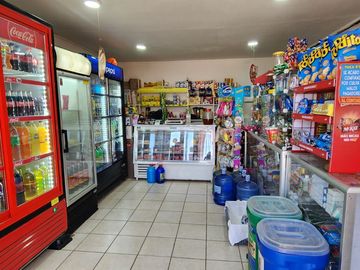 CASA EN VENTA DE 2 DORM. EN ISLA DE MAIPO