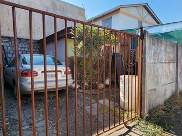 CASA EN VENTA DE 2 DORM. EN ISLA DE MAIPO