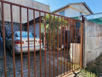 CASA EN VENTA DE 2 DORM. EN ISLA DE MAIPO
